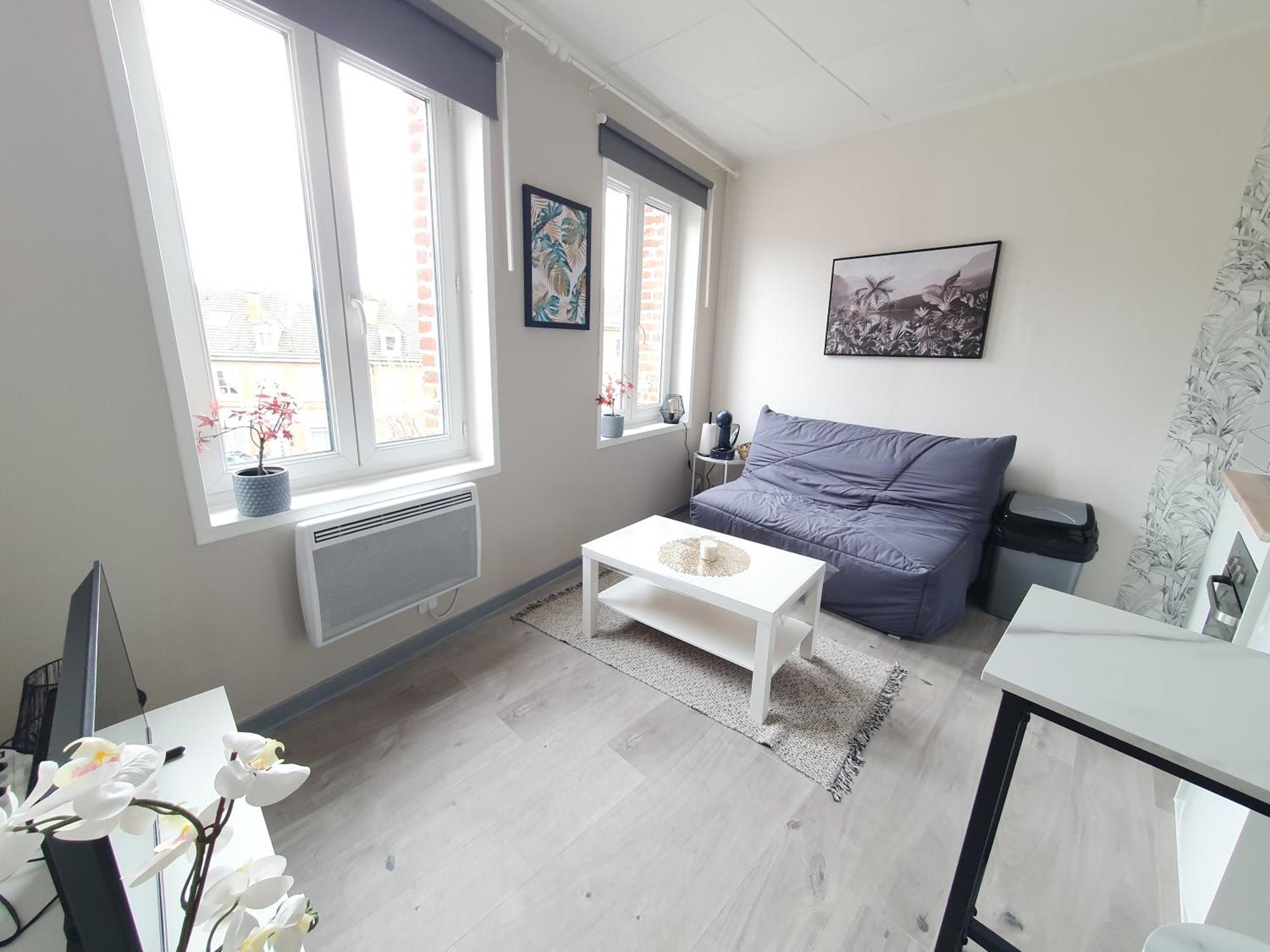 C5 Charmant Petit Deux Pieces Centre Ville Cambrai Esterno foto